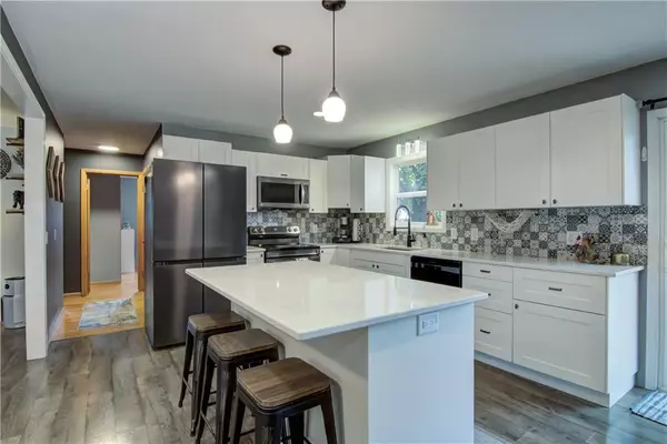 Eau Claire, WI 54701,914 E Tyler Avenue