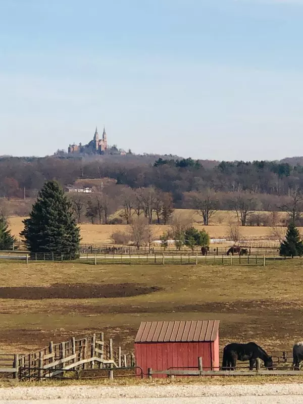 Hartford, WI 53027,1371 State Highway 83