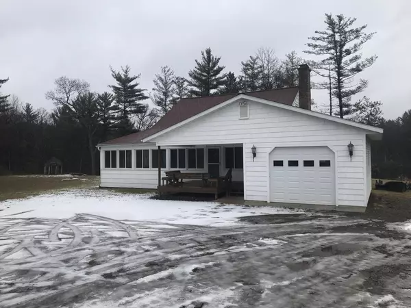 N6496 Riverview DR, Black River Falls, WI 54615