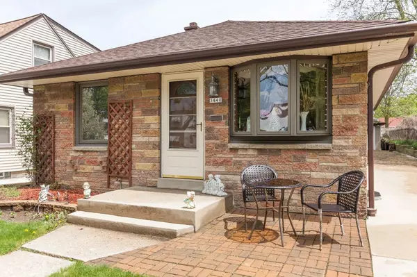 3440 S 2nd St, Milwaukee, WI 53207