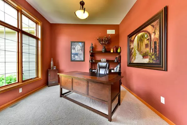 Muskego, WI 53150,S69W19063 Kenwood DR