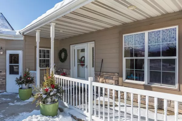 N1808 Knorr Rd, Random Lake, WI 53075