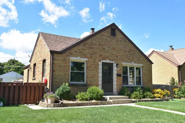 3819 S 52nd St, Milwaukee, WI 53220