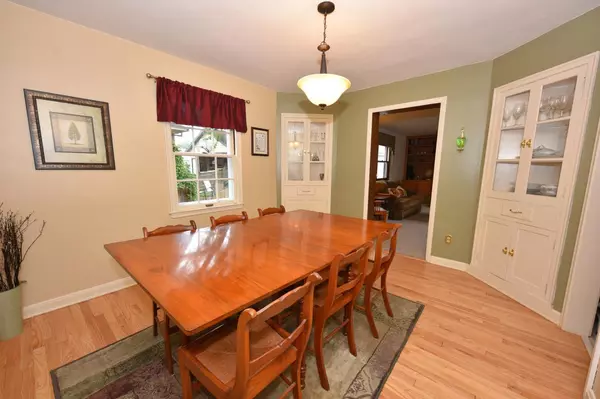 Wauwatosa, WI 53213,8134 Aberdeen Ct