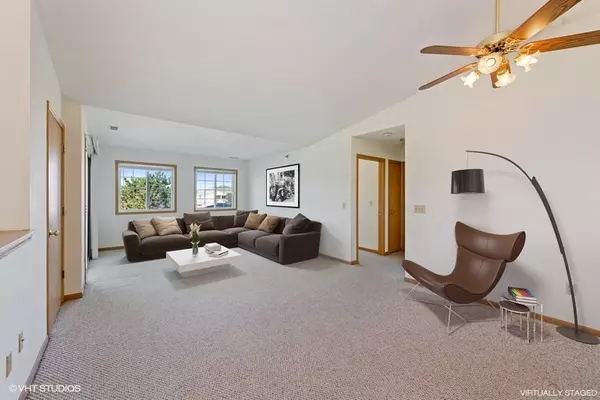 Pleasant Prairie, WI 53158,8581 Lexington Pl #5