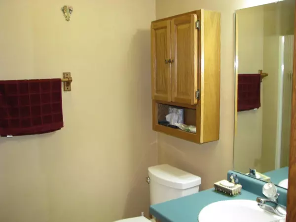 Elkhorn, WI 53121,403 Davis Ct