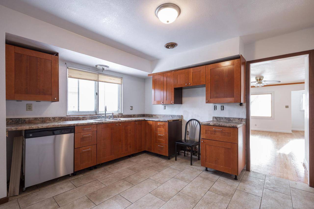 Milwaukee, WI 53219,6918 W Euclid AVENUE