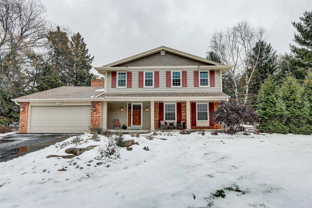 N8W31757 Huckleberry WAY, Delafield, WI 53018
