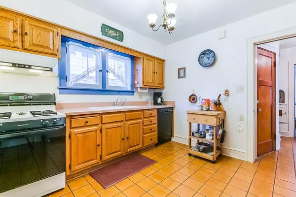 Wauwatosa, WI 53213,2445 N 63rd STREET