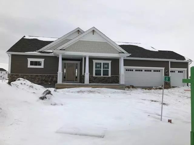 Oconomowoc, WI 53066,2197 Mendota DRIVE