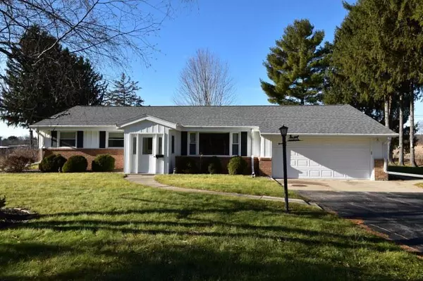 W255S8615 Hi Lo DR, Mukwonago, WI 53149