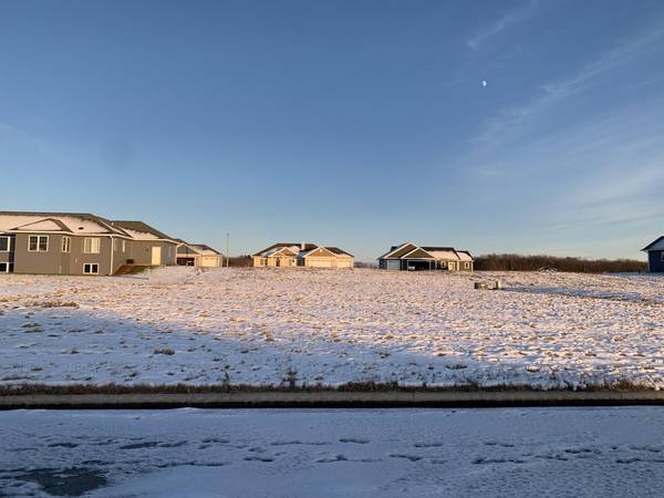 1511 WOODCREST STREET #Lt30, Howards Grove, WI 53083