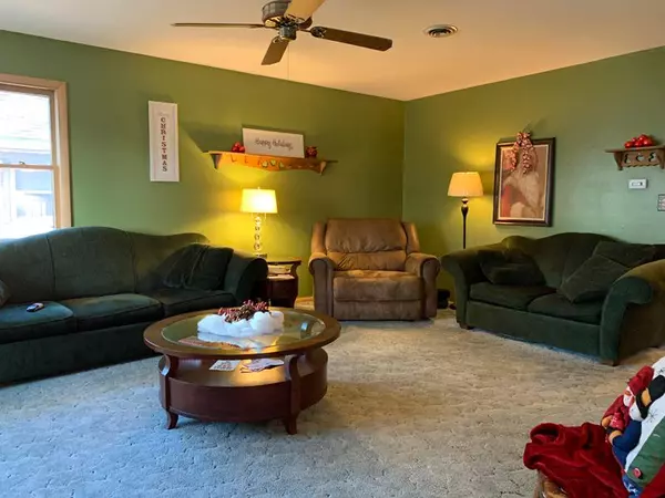 West Allis, WI 53227,2968 S 93rd St