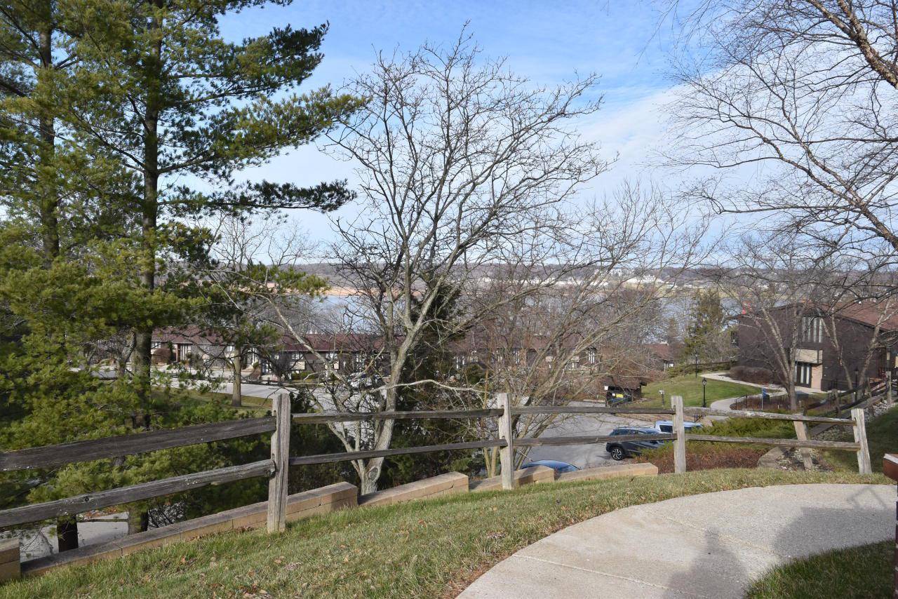 Lake Geneva, WI 53147,63 Lausanne Ct