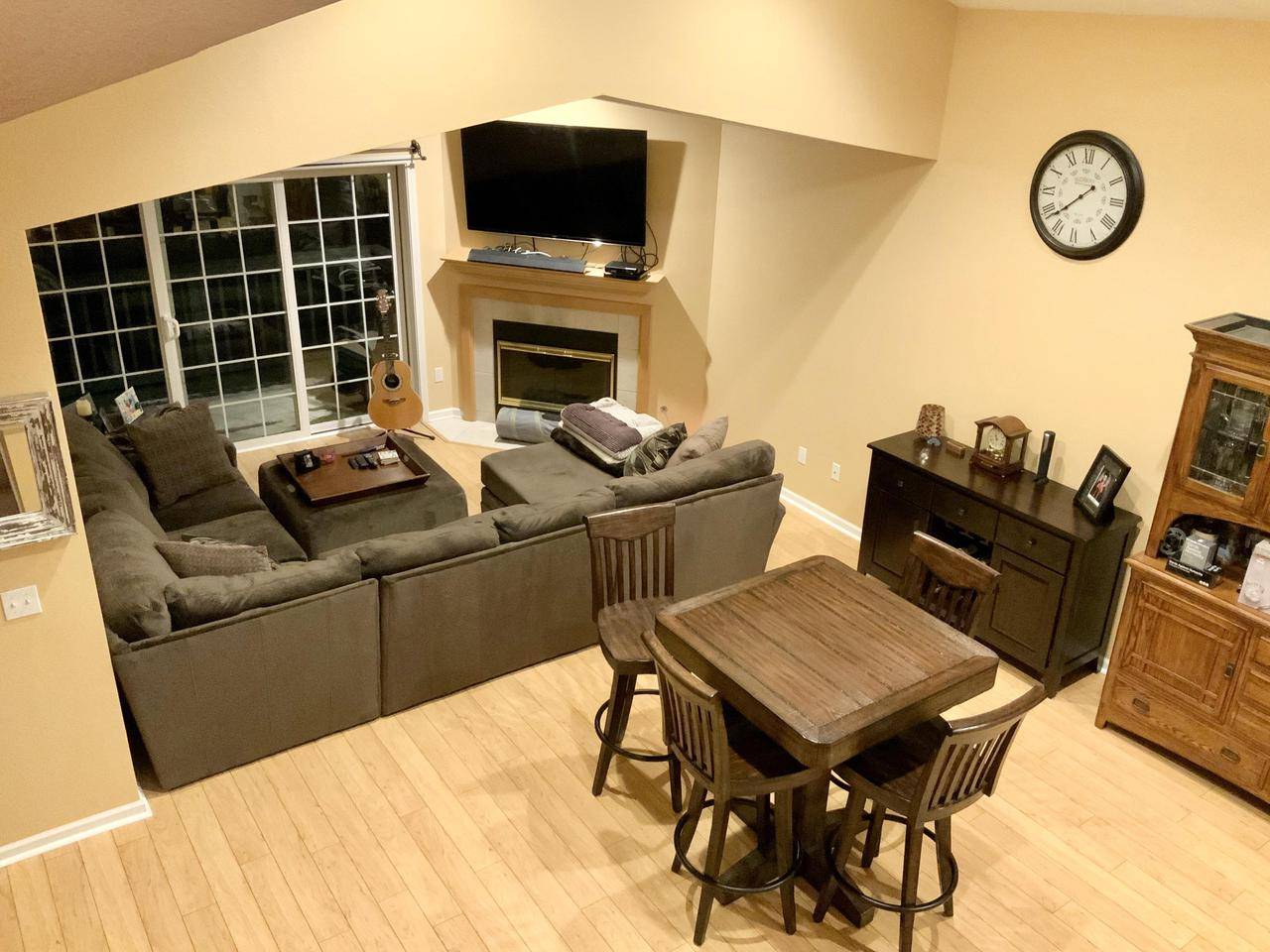 N16W26549 Wild Oats Dr #G, Pewaukee, WI 53072