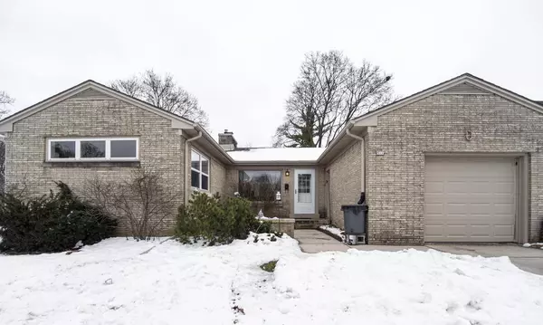 South Milwaukee, WI 53172,511 Oak St