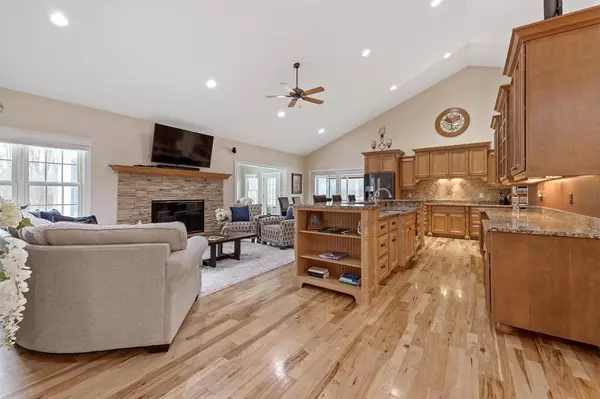 Elkhorn, WI 53121,N6481 Tamarack Ridge Rd