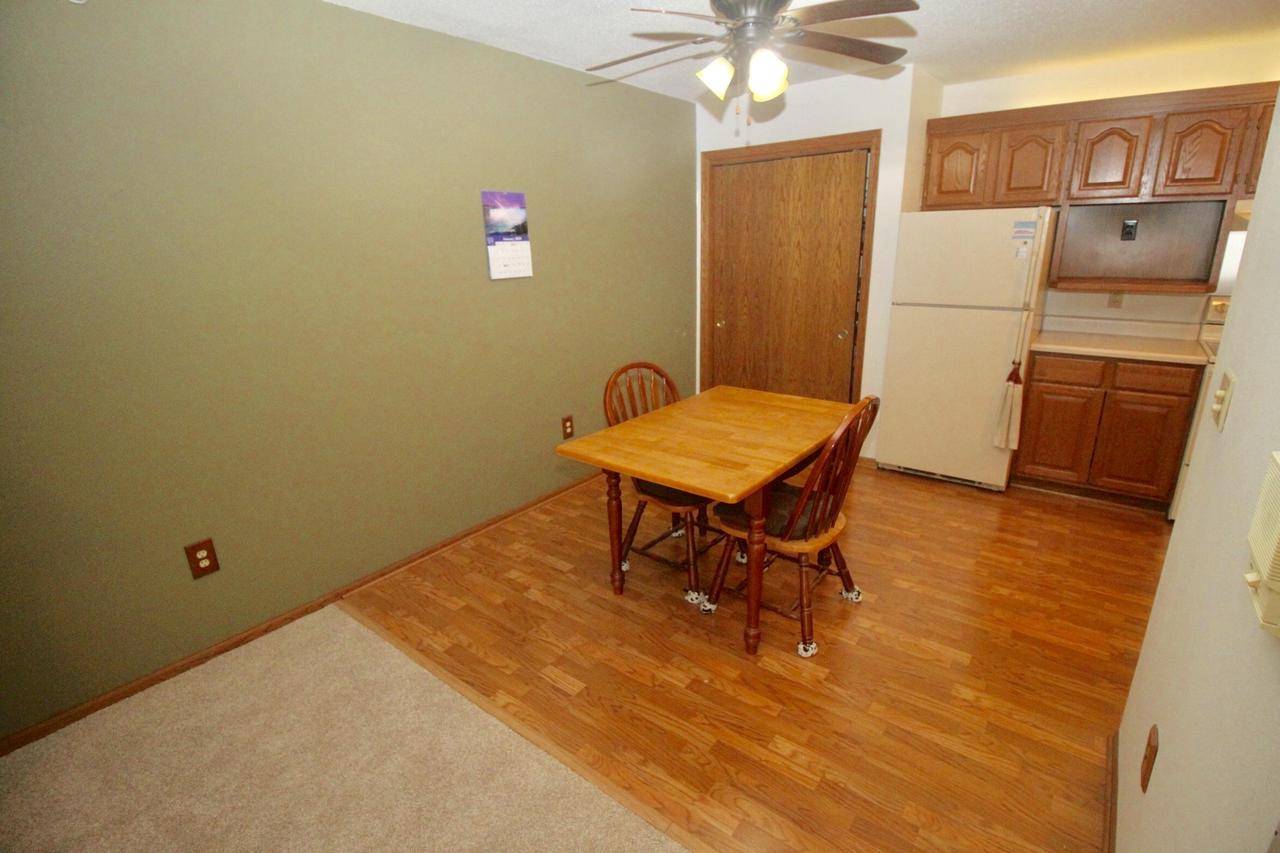 New Berlin, WI 53146,17512 W Lincoln Ave