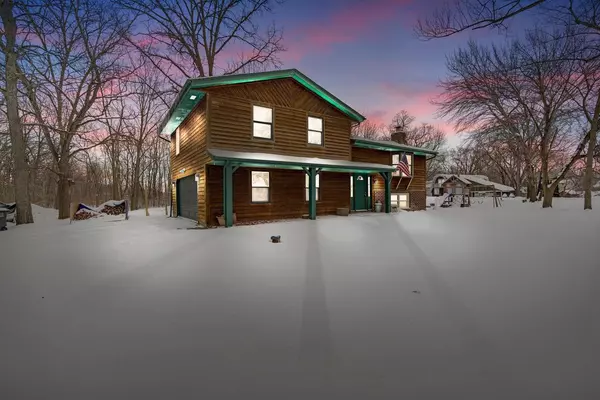 26712 Oak Ln, Waterford, WI 53185