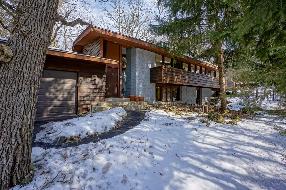 Wales, WI 53183,116 N Dylan Rd