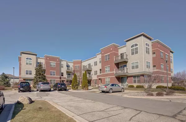 5196 Sassafras DRIVE #207, Fitchburg, WI 53711