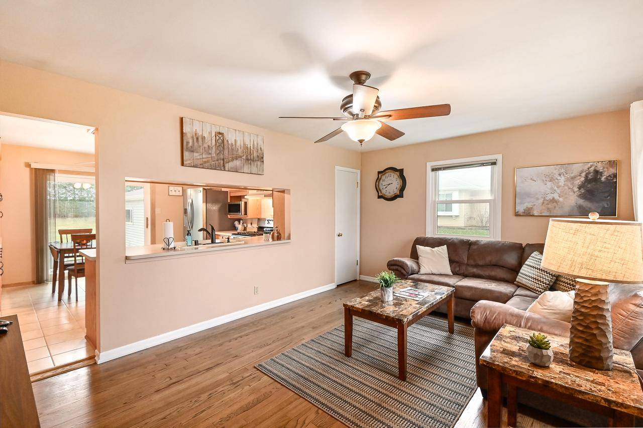 Pewaukee, WI 53072,819 Evert St
