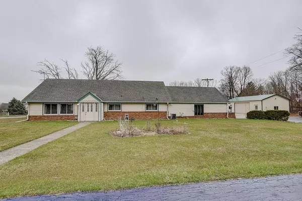 3587 W 6 1/2 Mile Rd, Caledonia, WI 53108