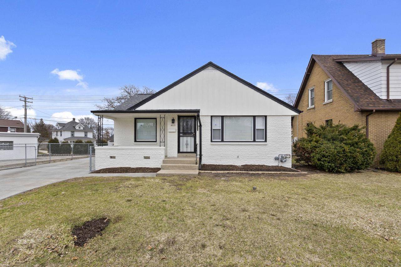 4917 W Forest Home AVENUE, Greenfield, WI 53219