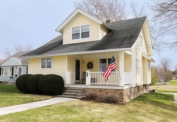 511 Leavens AVENUE, Sheboygan Falls, WI 53085