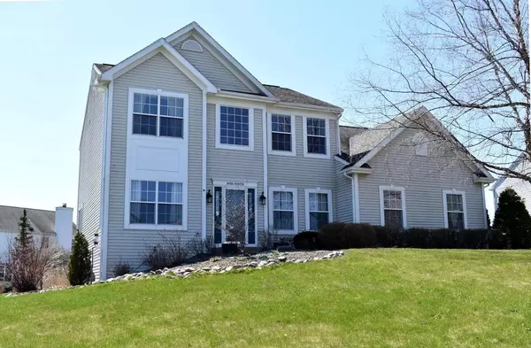 N102W14725 Kingshill Rd, Germantown, WI 53022