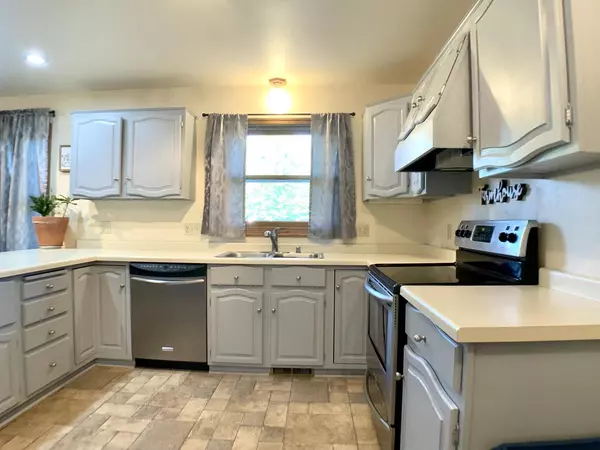 Wales, WI 53183,487 Herford Dr