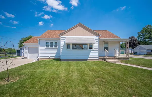 1502 Bilgo LANE, Kewaskum, WI 53040