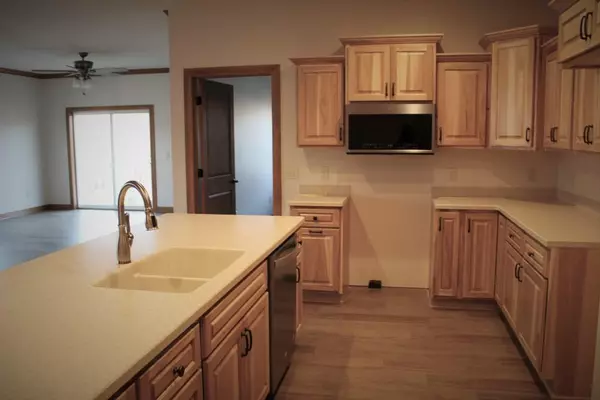 Kewaskum, WI 53040,221 Four Season LANE