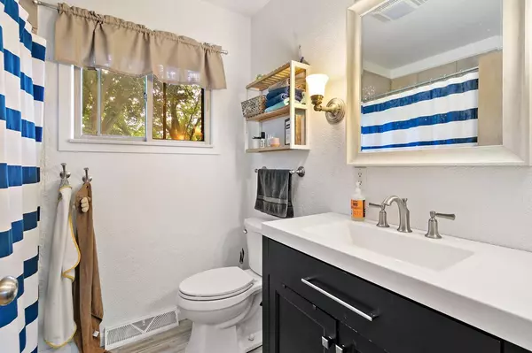 Elkhorn, WI 53121,112 S Wright St