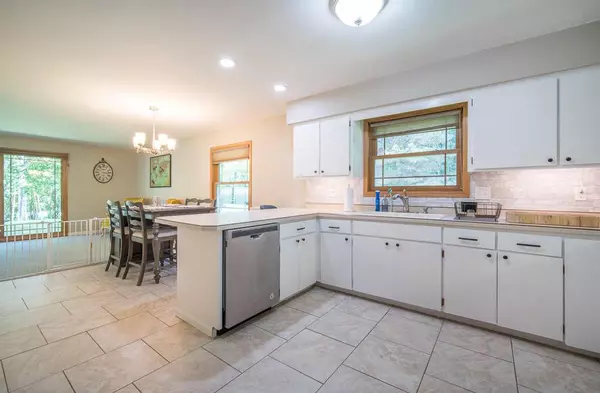 Wales, WI 53183,109 Caernarvon RD