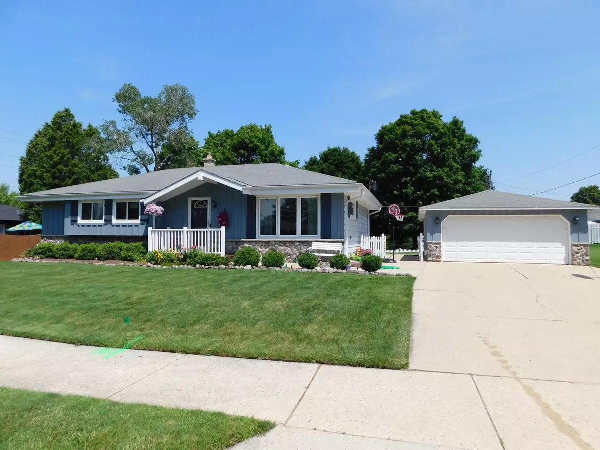 Grafton, WI 53024,110 Highland Dr