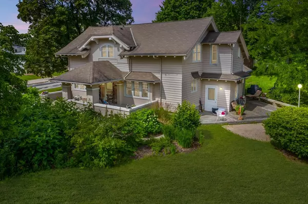 202 Forest AVENUE, Kewaskum, WI 53040