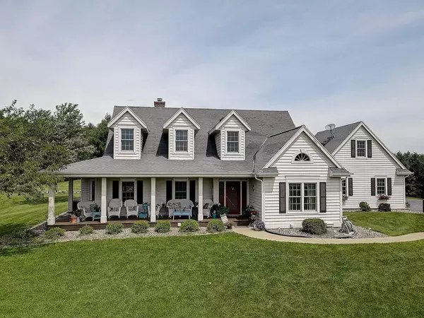 W2310 Adams Rd, Neosho, WI 53059