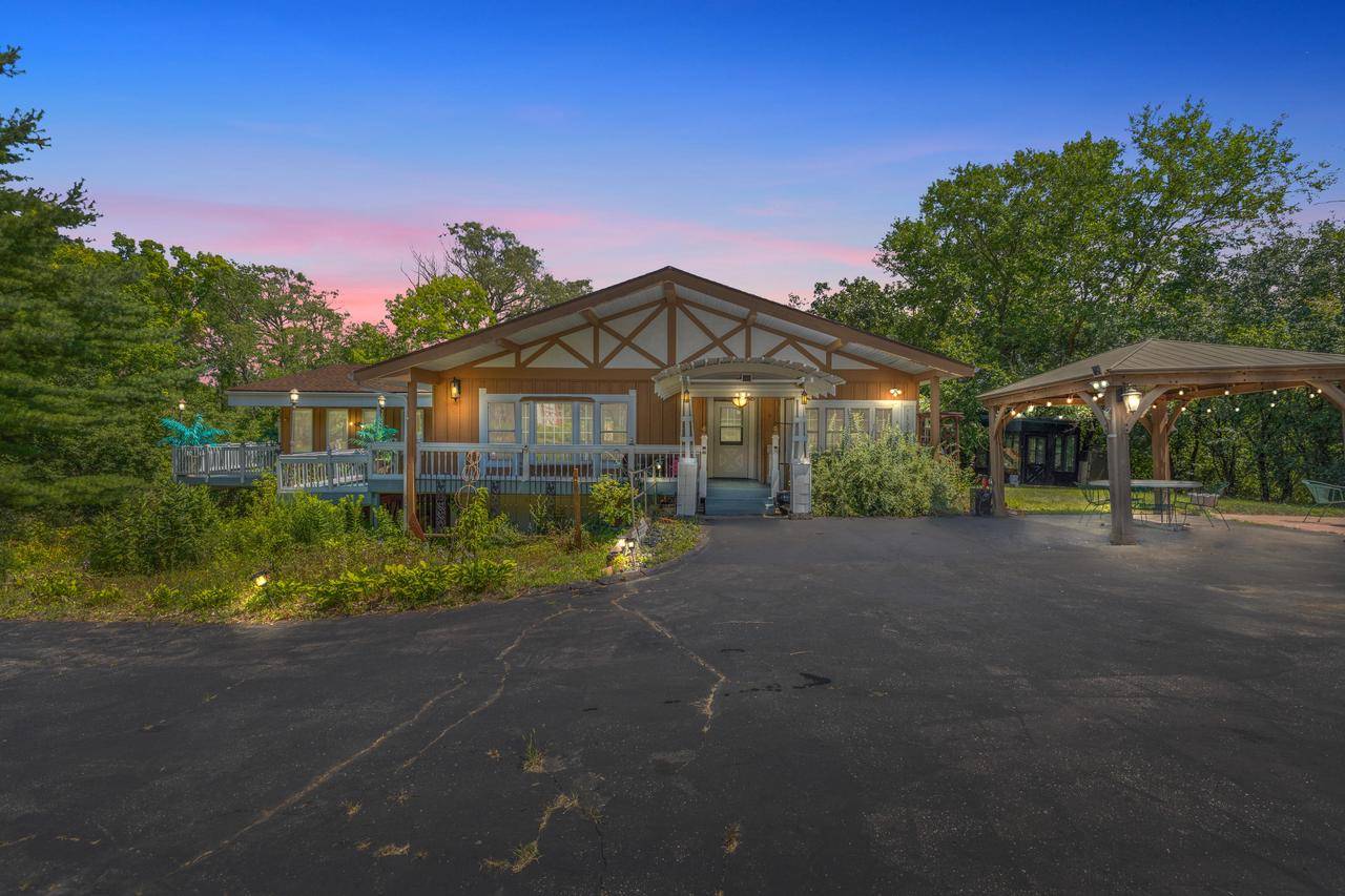 W4799 Leins Mill ROAD, East Troy, WI 53120