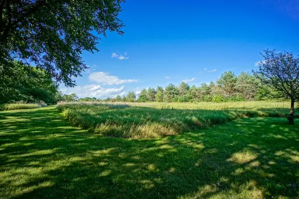 Dousman, WI 53118,W370S4835 Pine View Ln