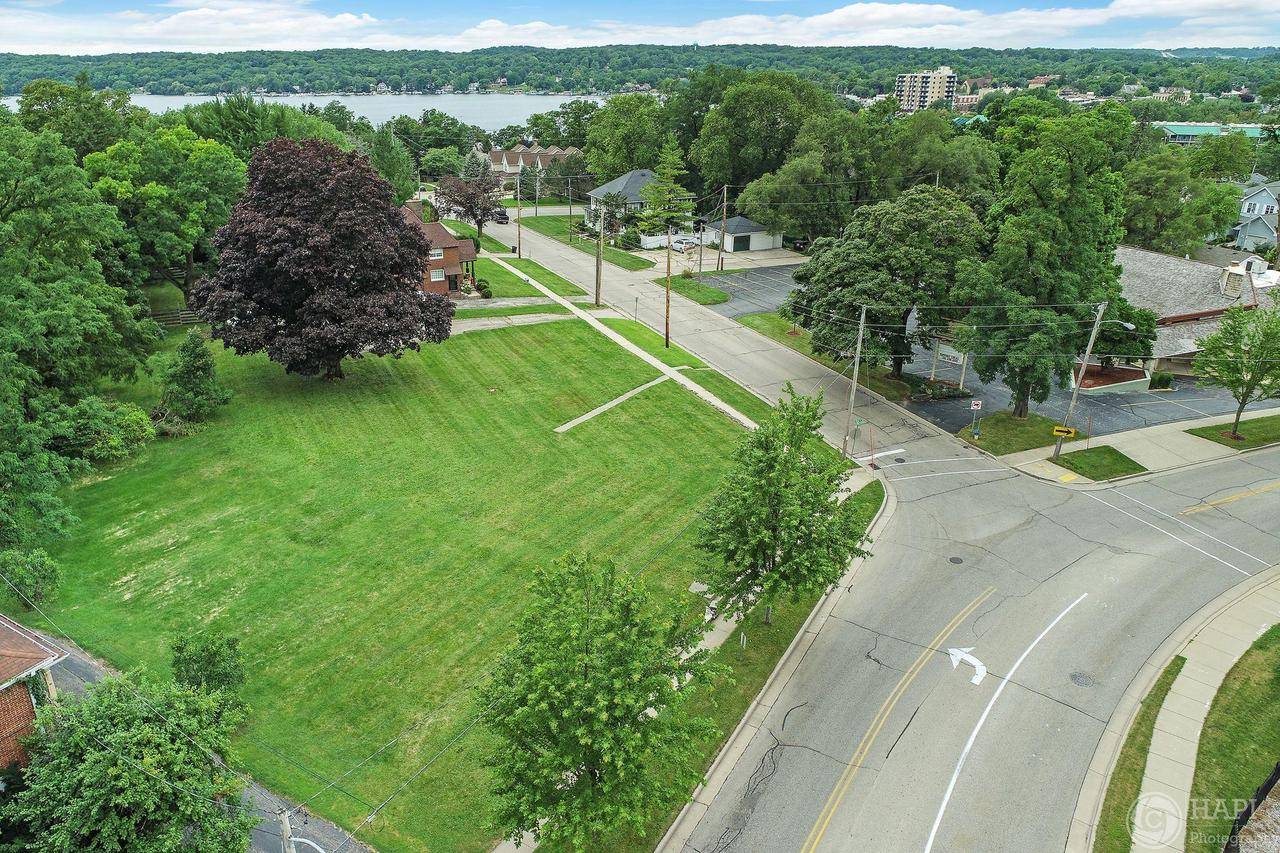504 Wells St, Lake Geneva, WI 53147