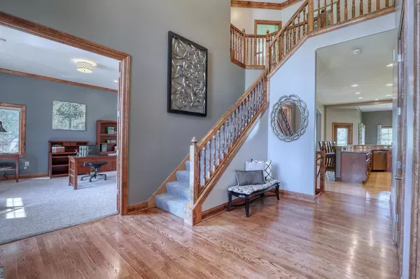 Dousman, WI 53118,S23W33324 Sutton Ridge Ct