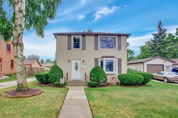 315 Adams St, Sheboygan Falls, WI 53085