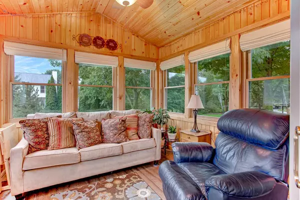 Howards Grove, WI 53083,1623 Hedgestone LN