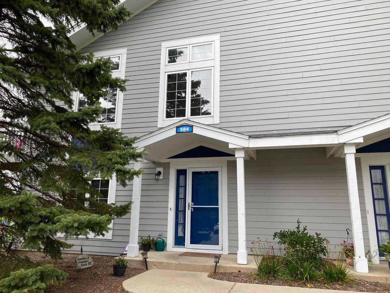 584 Geneva National Ave N #6-49, Lake Geneva, WI 53147