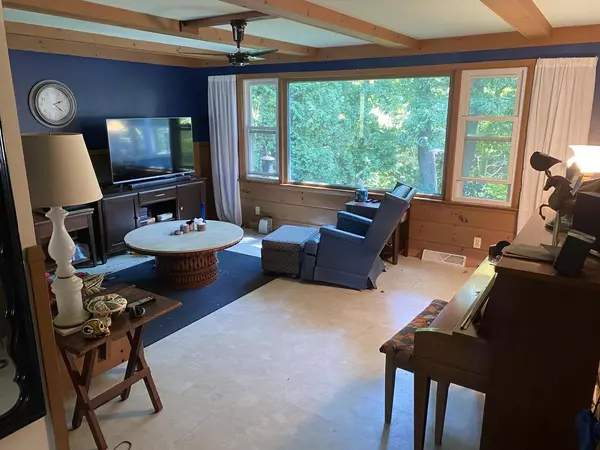 Sheboygan Falls, WI 53085,215 Hillcrest Ct