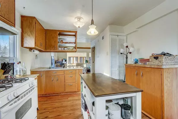 Pewaukee, WI 53072,W269N2790 Elm Ave