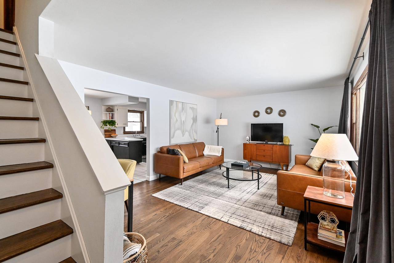 Cedarburg, WI 53012,W59N374 Hilbert Ave