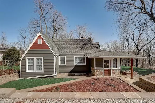 W192S7224 Hillside Dr, Muskego, WI 53150