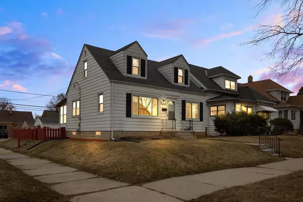 3402 E Van Norman Ave, Cudahy, WI 53110